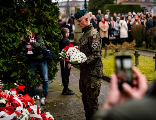 Obchody wita Niepodlegoci w Zawierciu i w azach